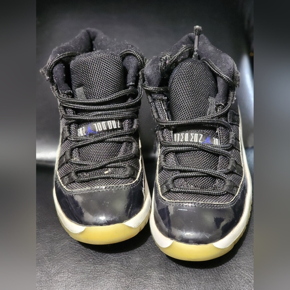 Used Jordan 11 Retro Size 11c - Picture 4 of 4